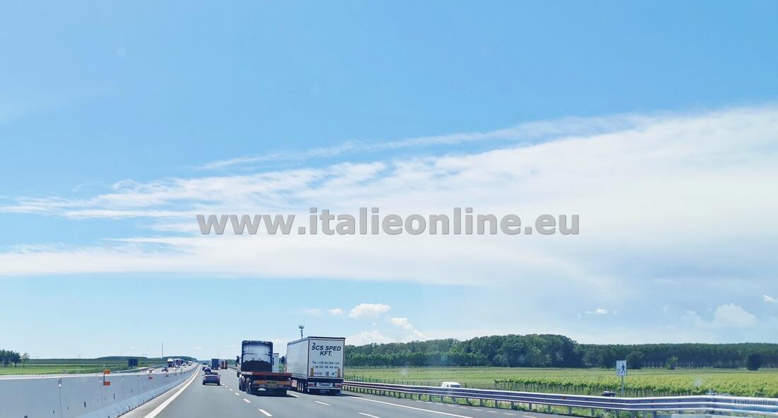 Itálie - A4 má 3 pruhy