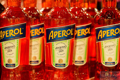 What can I refresh myself with on summer days? Episode 1 - Aperol