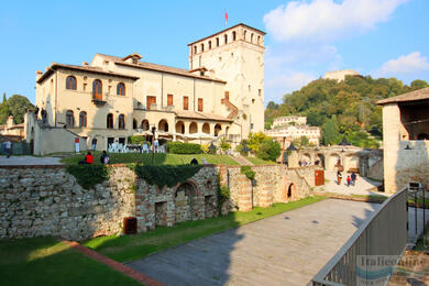 Рокка ди Асоло: Историческая крепость с видом на город