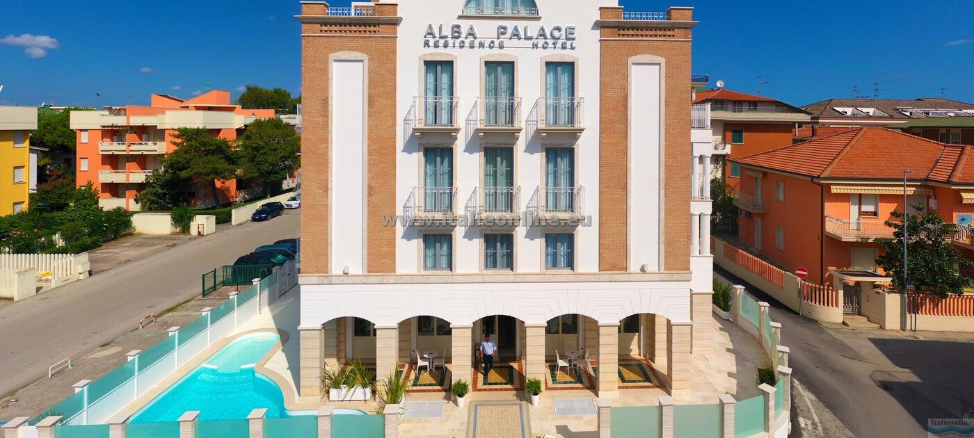 Alba Palace