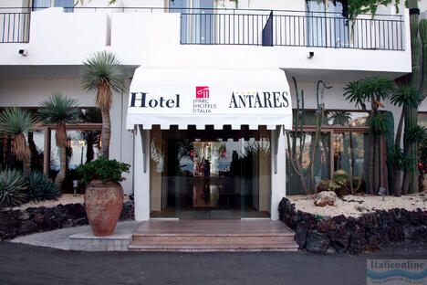 Hotel Antares Letojanni