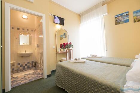 Hotel Crosal Rimini