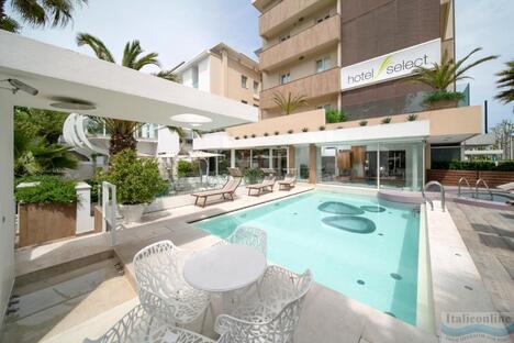 Hotel Select Suites & Spa Riccione