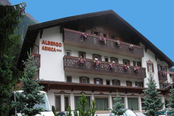 Hotel Residence Arnica Alba di Canazei